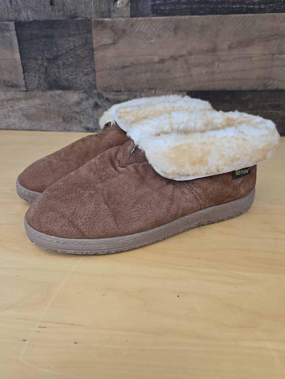 Old Friend Mens Chestnut Sheepskin Slippers Wide 9 5E Suede Bootie 441165-18